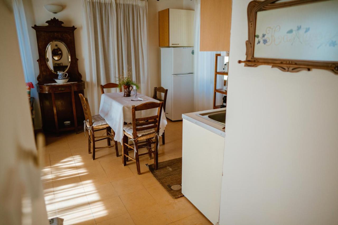 Seafront Traditional Stone House In Sunset Olive Grove - B Alyfanta Luaran gambar