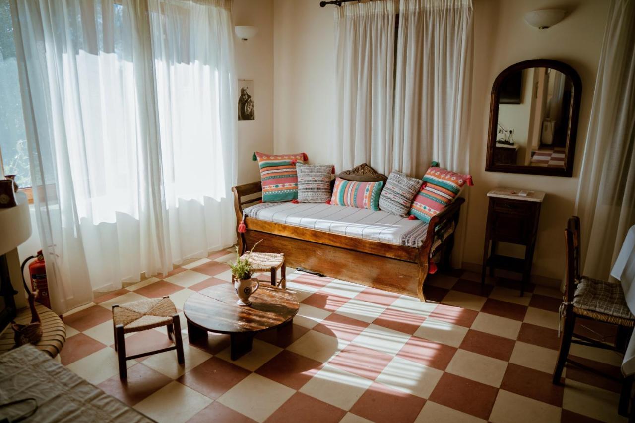 Seafront Traditional Stone House In Sunset Olive Grove - B Alyfanta Luaran gambar
