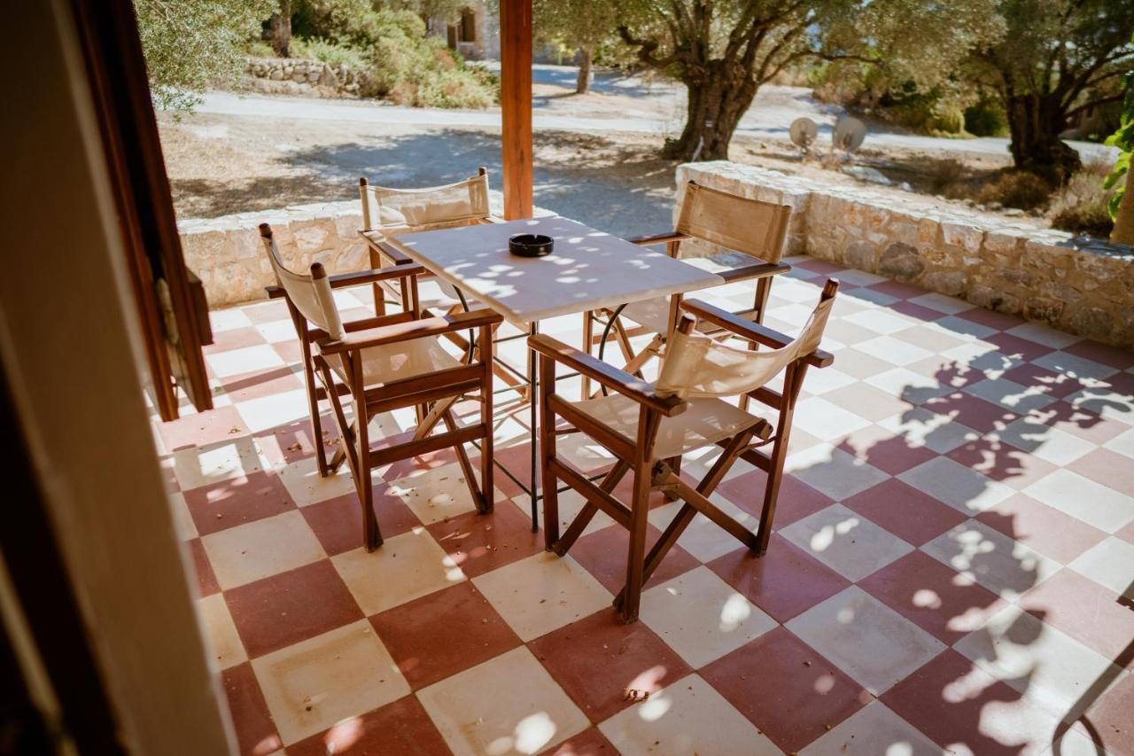 Seafront Traditional Stone House In Sunset Olive Grove - B Alyfanta Luaran gambar